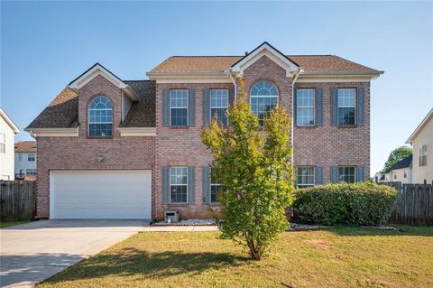 Homes For Sale - 490 Durham Xing<br/> Riverdale, GA 30274