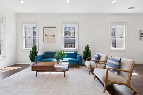 Homes For Sale - 124 Parkside West Court<br/> Norcross, GA 30071