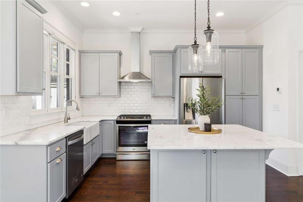 124 Parkside West Court