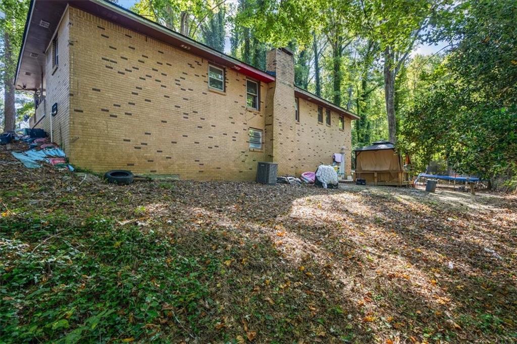 422 White Oak Drive, Lilburn, Georgia image 30