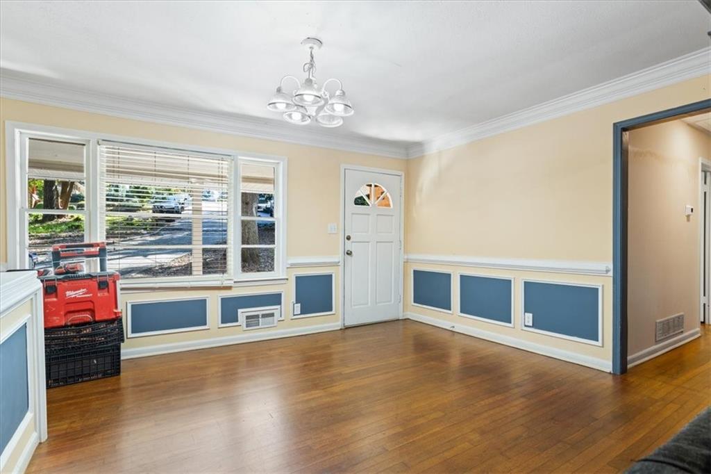 422 White Oak Drive, Lilburn, Georgia image 4