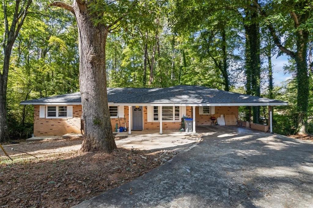 422 White Oak Drive, Lilburn, Georgia image 1