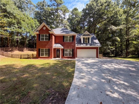 Homes For Sale - 275 Forrest Avenue<br/> Fayetteville, GA 30214
