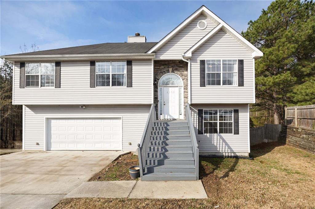 6595 Lancelot Court, Riverdale, Georgia image 1