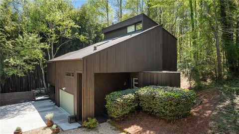 2683 Fleur De Lis Place Atlanta GA 30360