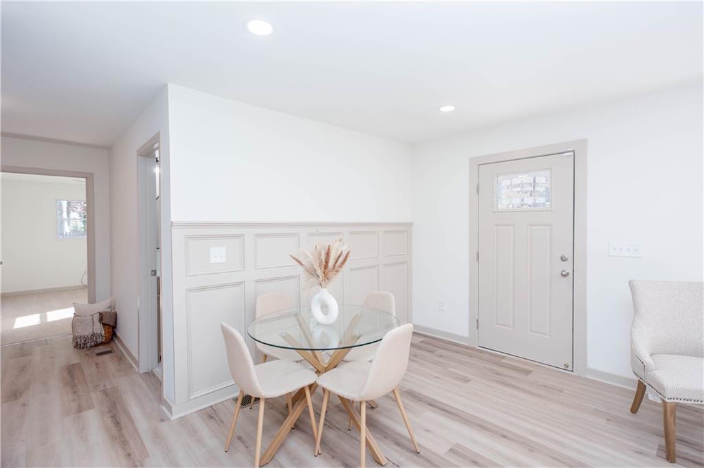 1560 N Columbia Place