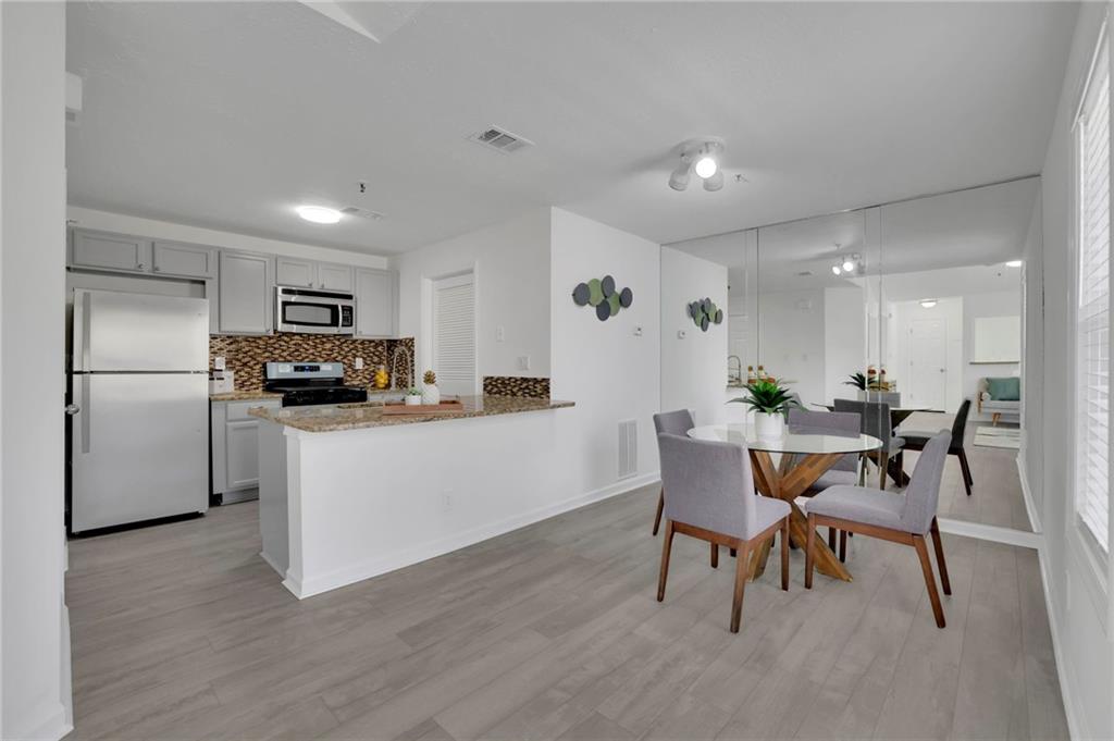 5616 River Heights Crossing SE