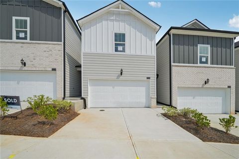 Townhouse For Sale - 5526 Cosimo Road<br/> Fairburn, GA 30213