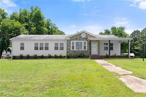 Homes For Sale - 2973 River Road<br/> Elberton, GA 30635