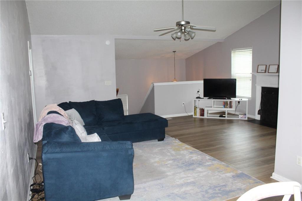 102 Ashbury Drive
