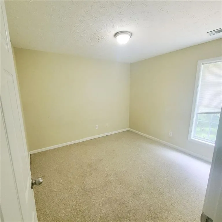 Buford, Georgia 30519, United States, 4 Bedrooms Bedrooms, ,3 BathroomsBathrooms,Residential,Active,180400