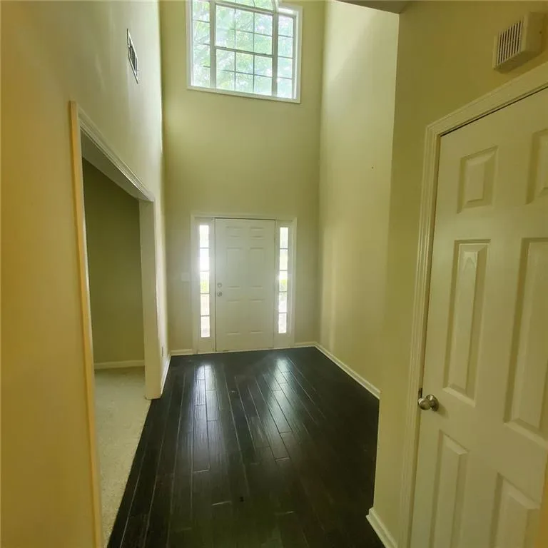 Buford, Georgia 30519, United States, 4 Bedrooms Bedrooms, ,3 BathroomsBathrooms,Residential,Active,180400