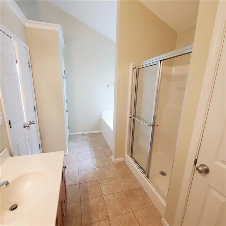 Buford, Georgia 30519, United States, 4 Bedrooms Bedrooms, ,3 BathroomsBathrooms,Residential,Active,180400