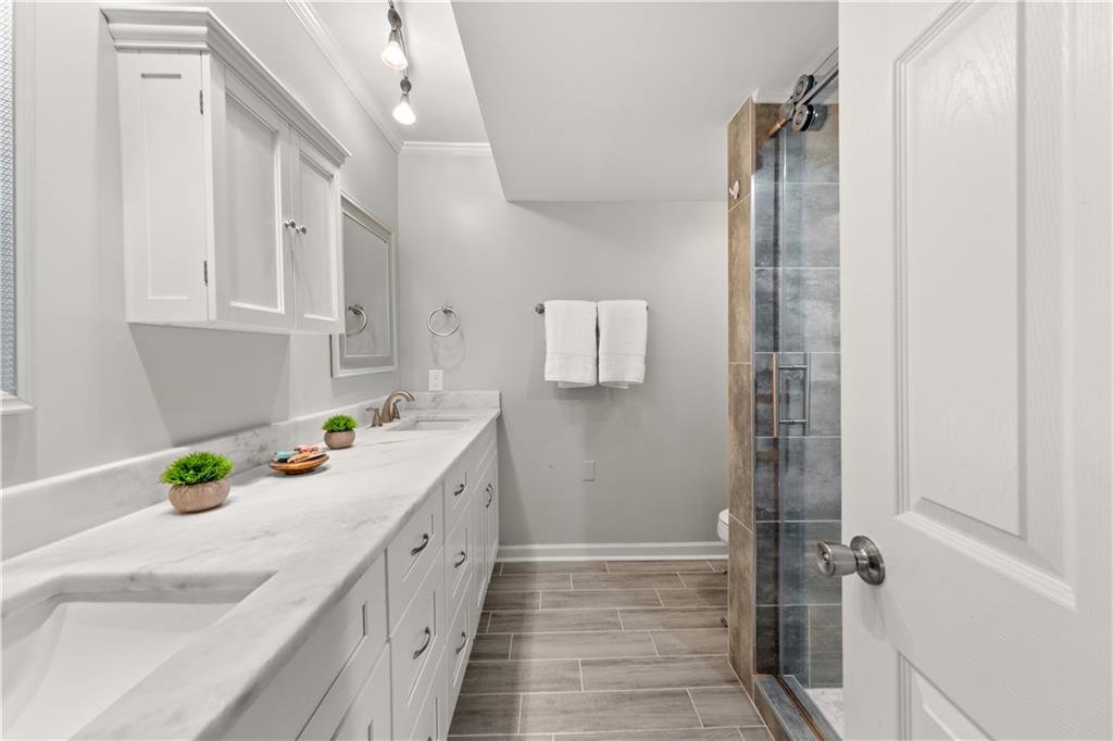 6851 Roswell Road #F32, Sandy Springs, Georgia image 13