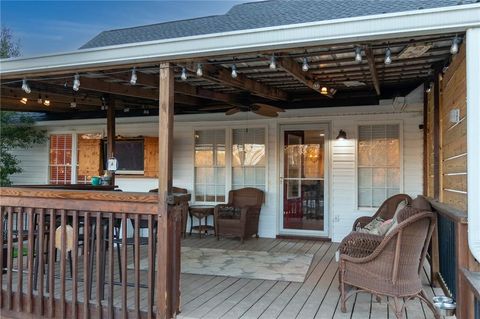 A home in Calhoun