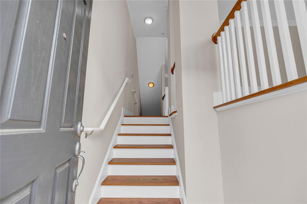 1582 Mosaic Way