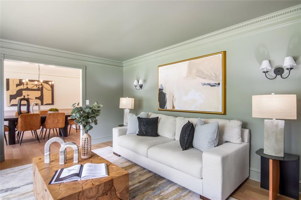 4049 Northlake Creek Cove
