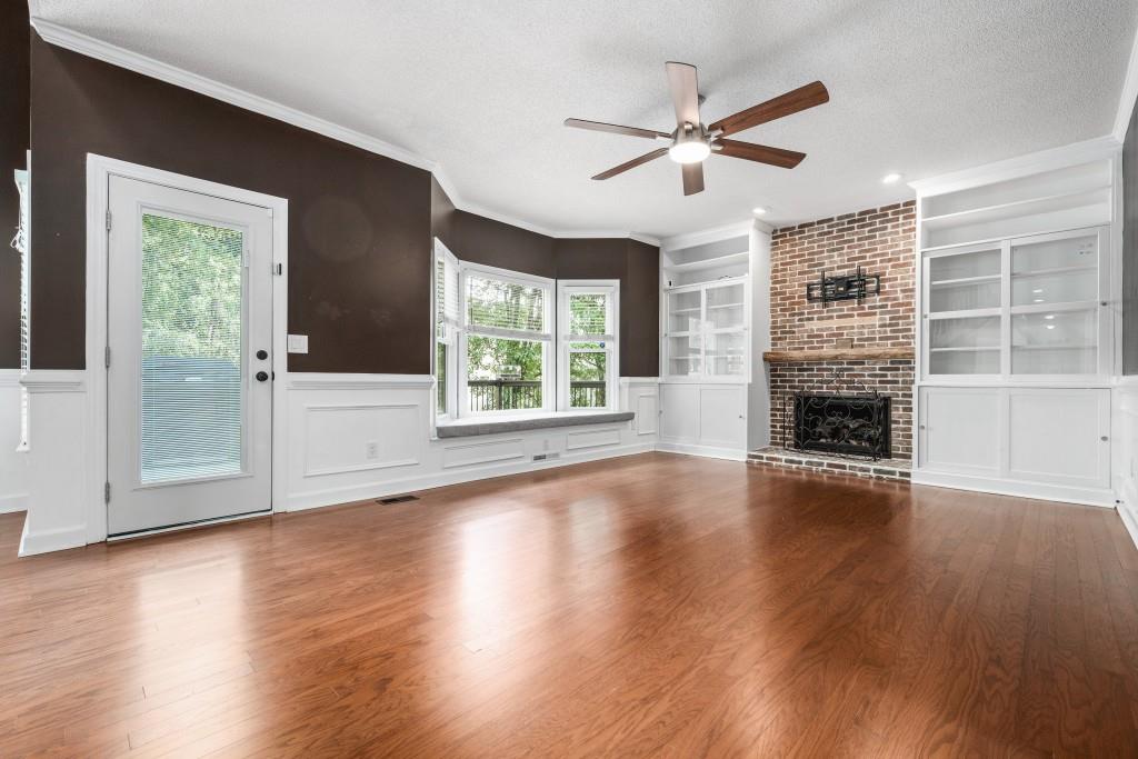 Laurel Springs - Residential