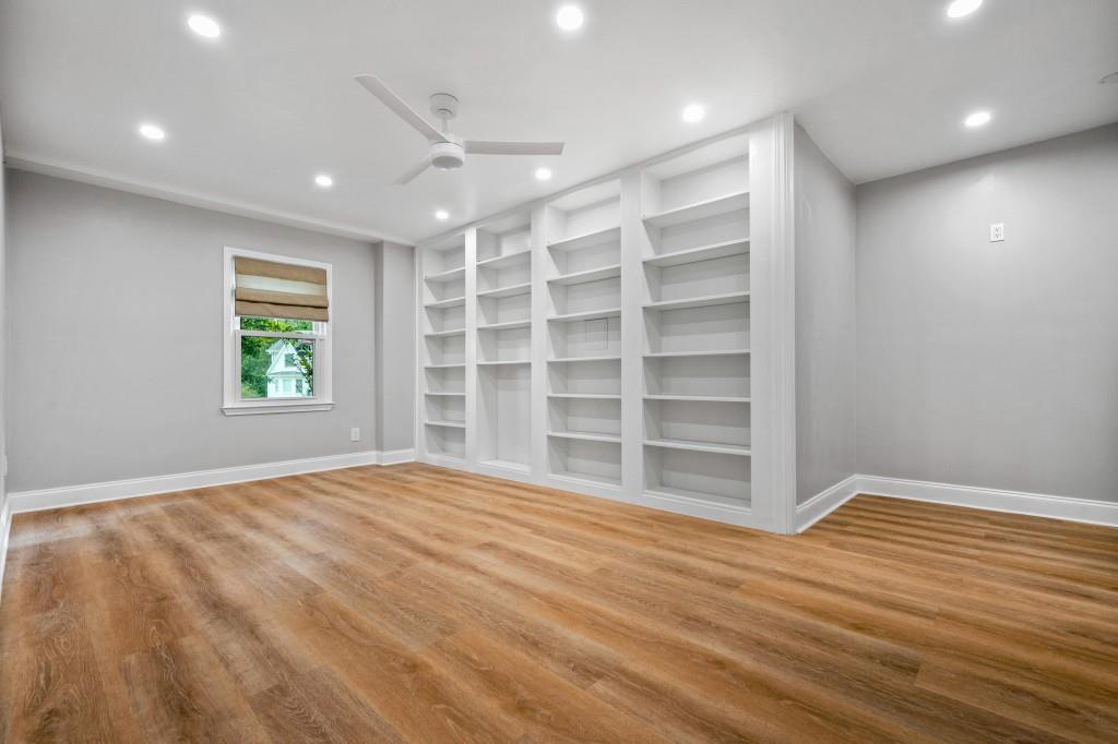 Laurel Springs - Residential