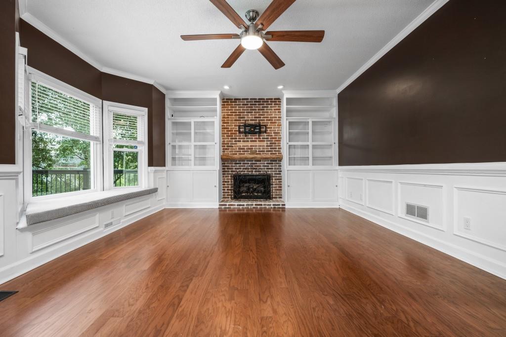 Laurel Springs - Residential