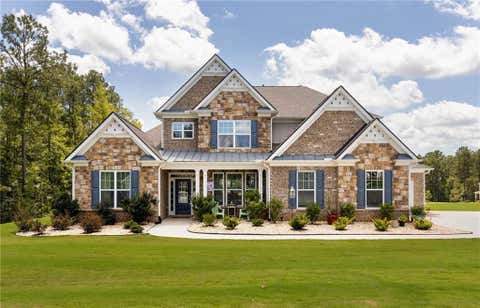 Homes For Sale - 21 Timber Trace<br/> Newnan, GA 30263