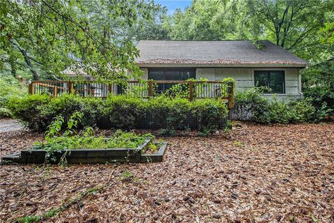 1909 Moores Mill Road NW Atlanta GA 30318