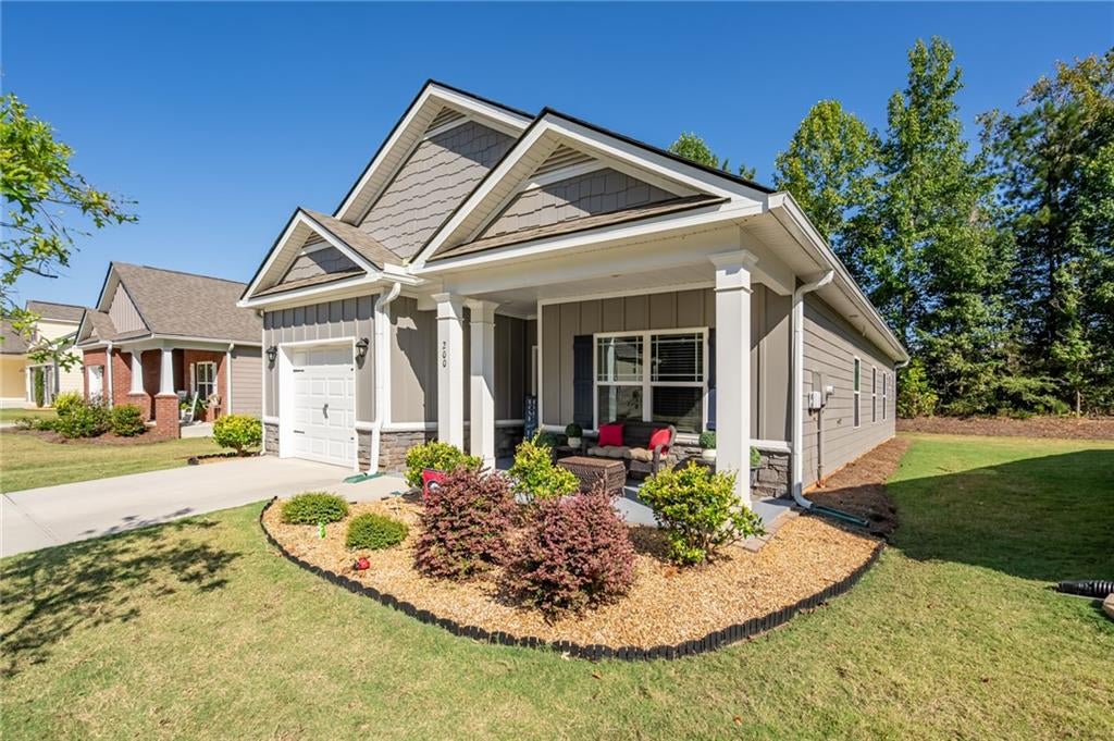 200 Vineyard Walk