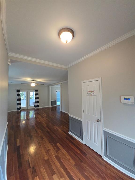 310 AVEBURY Court