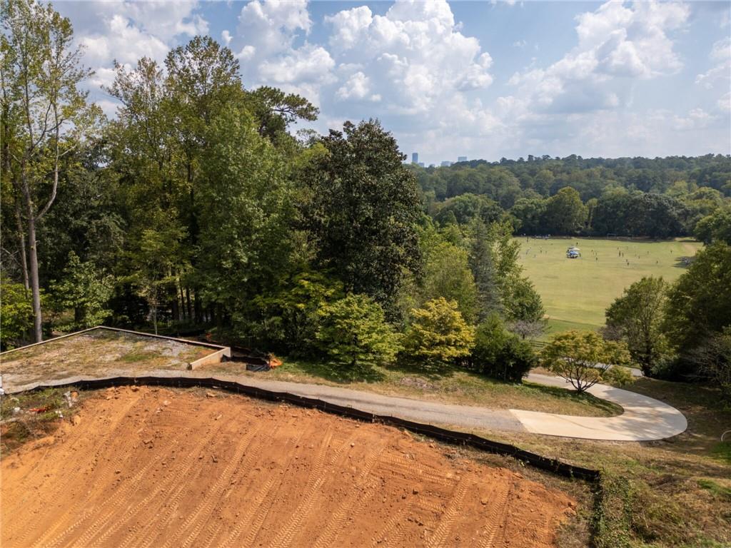 655 Fairfield Road NW