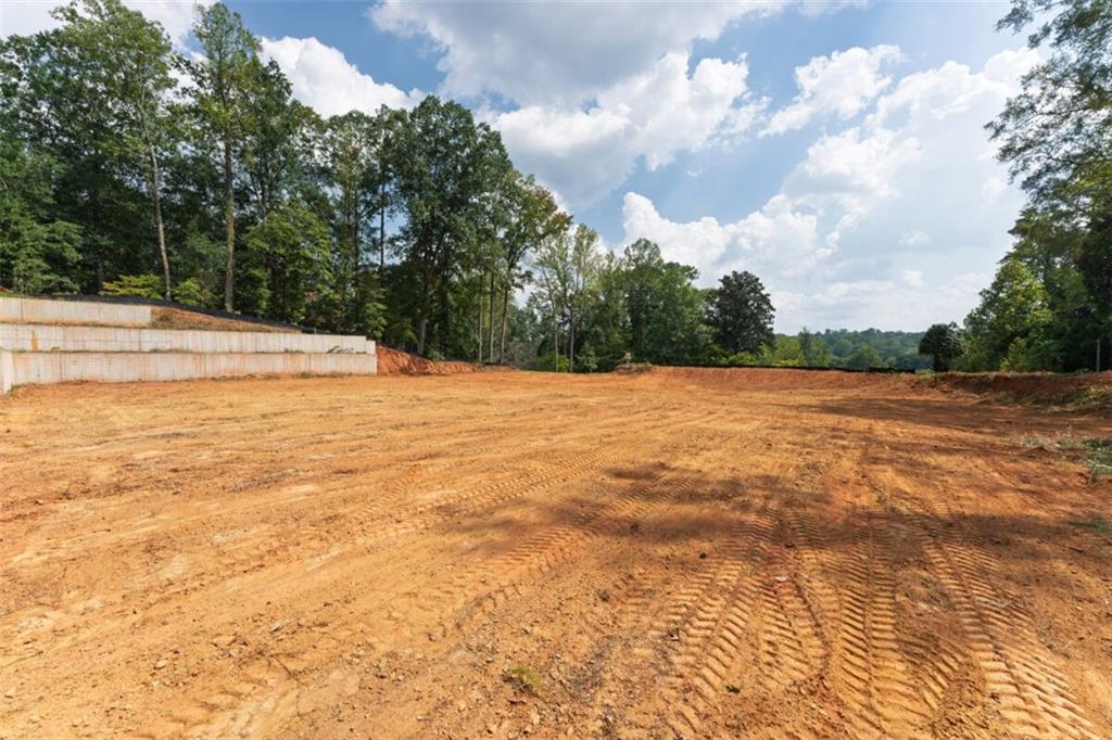 655 Fairfield Road NW