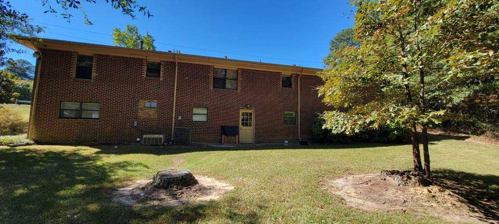 2256 ROCKBRIDGE Road