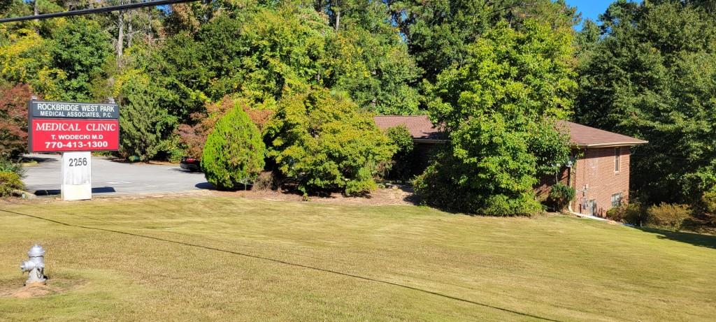 2256 ROCKBRIDGE Road