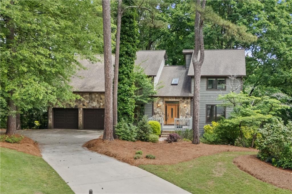 1498 Camp Point Court, Roswell, Georgia image 1