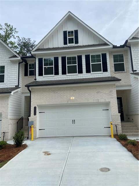 Townhouse For Sale - 2532 States Avenue<br/> Dekalb County, Doraville, GA 30360