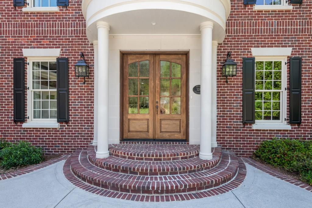 3282 Pinestream Road NW