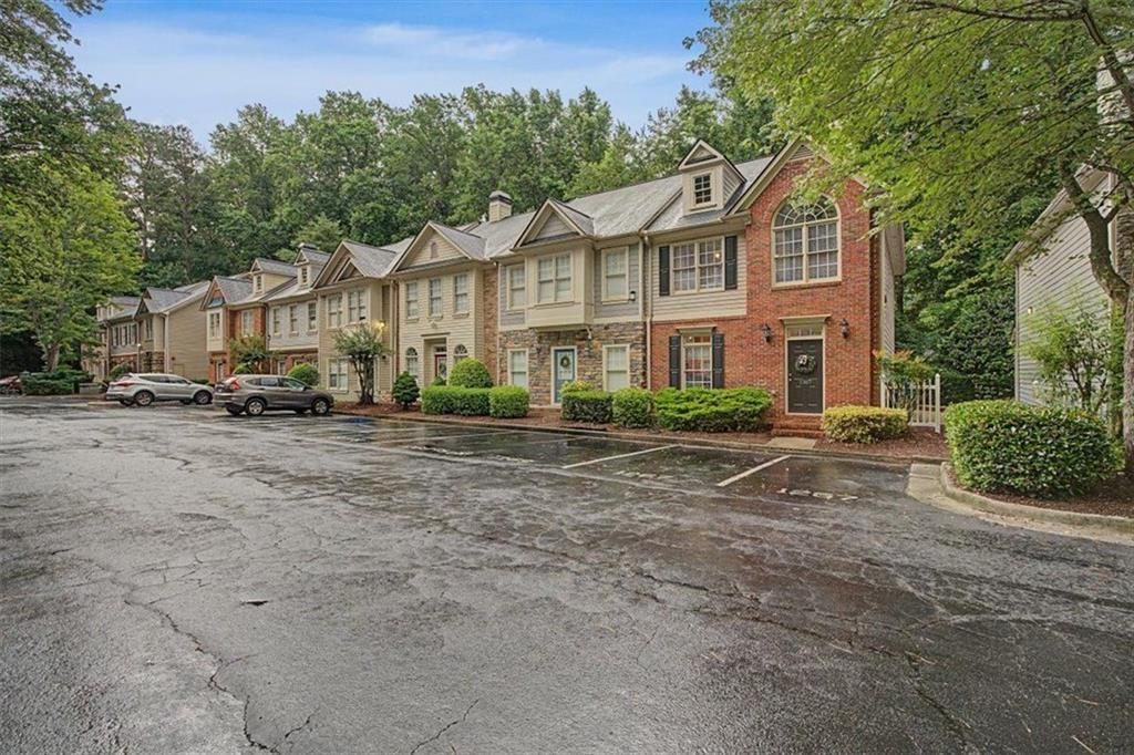 1267 Harris Commons Place