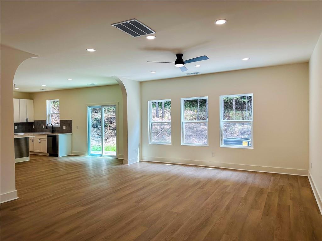 2195 Amberly Glen Way