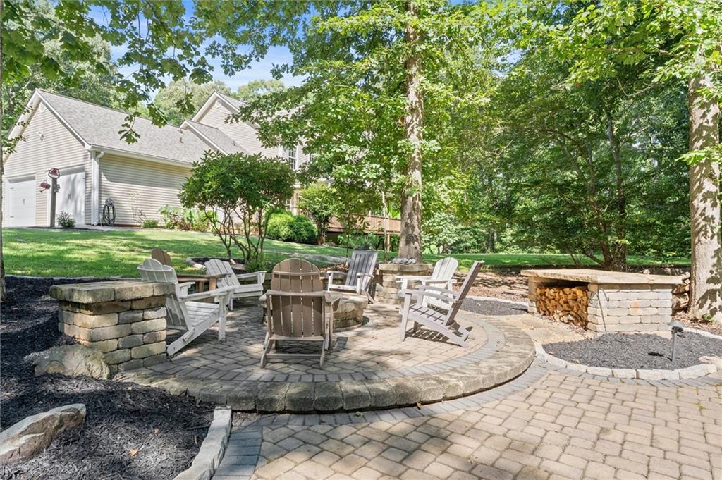 342 Woodland Path