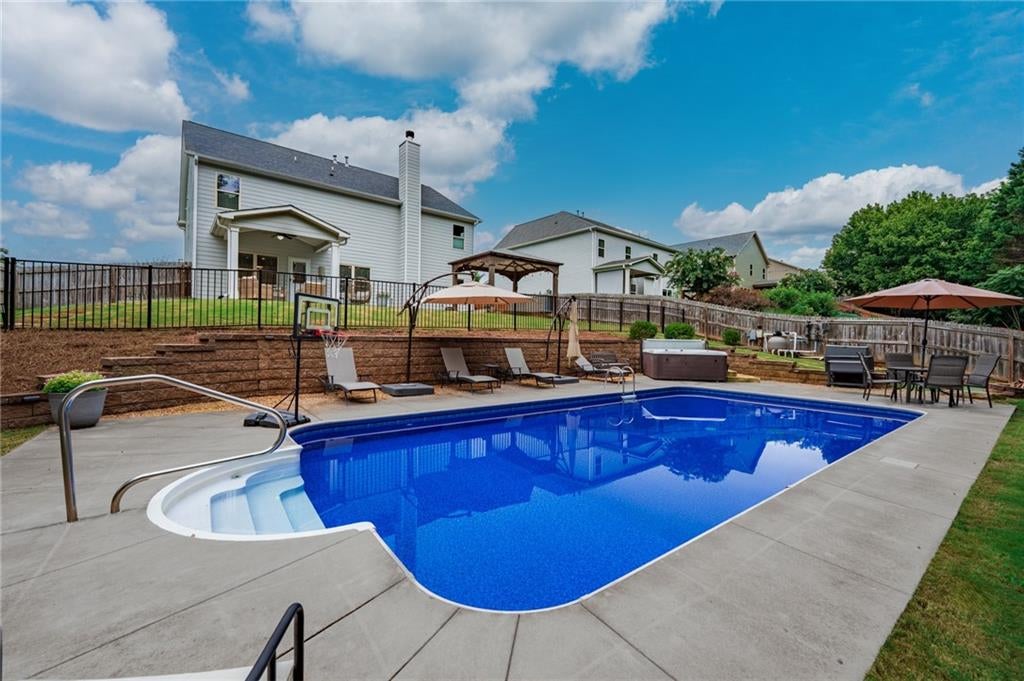 135 Cherokee Reserve Circle