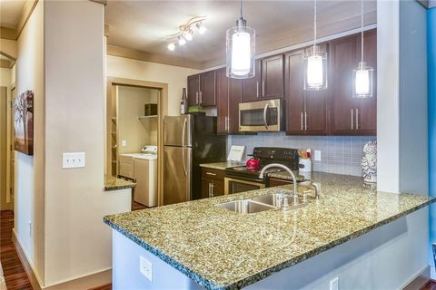 11000 Lakefield Place 09101 Johns Creek GA 30097