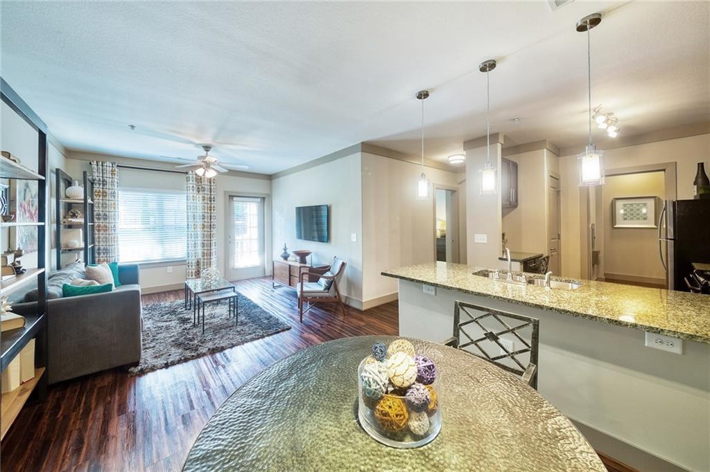 11000 Lakefield Place 09307