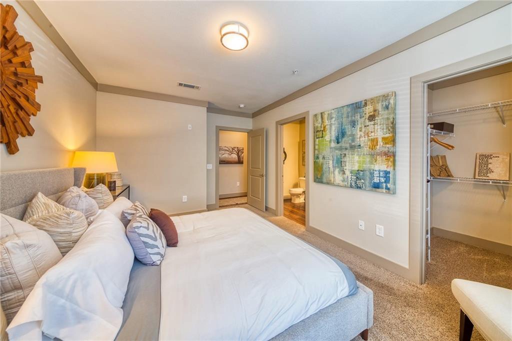 11000 Lakefield Place 09307