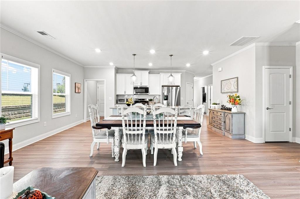 130 Heritage Pointe Drive