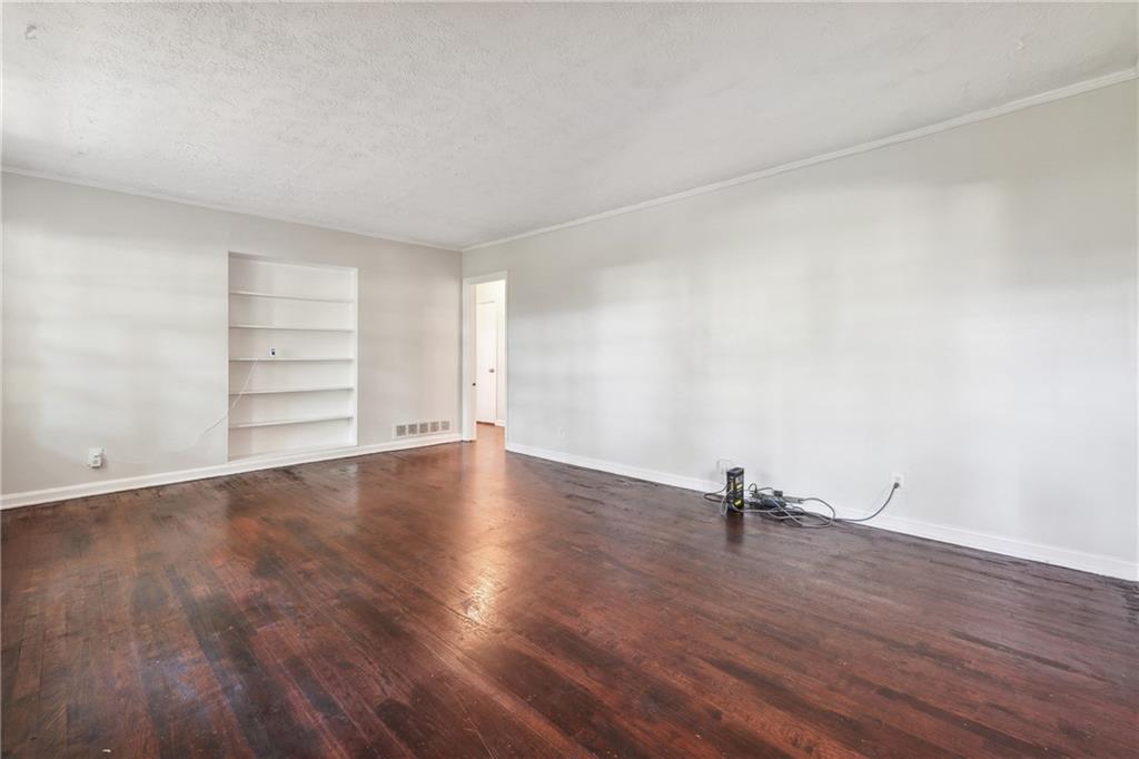 3194 N DRUID HILLS Road