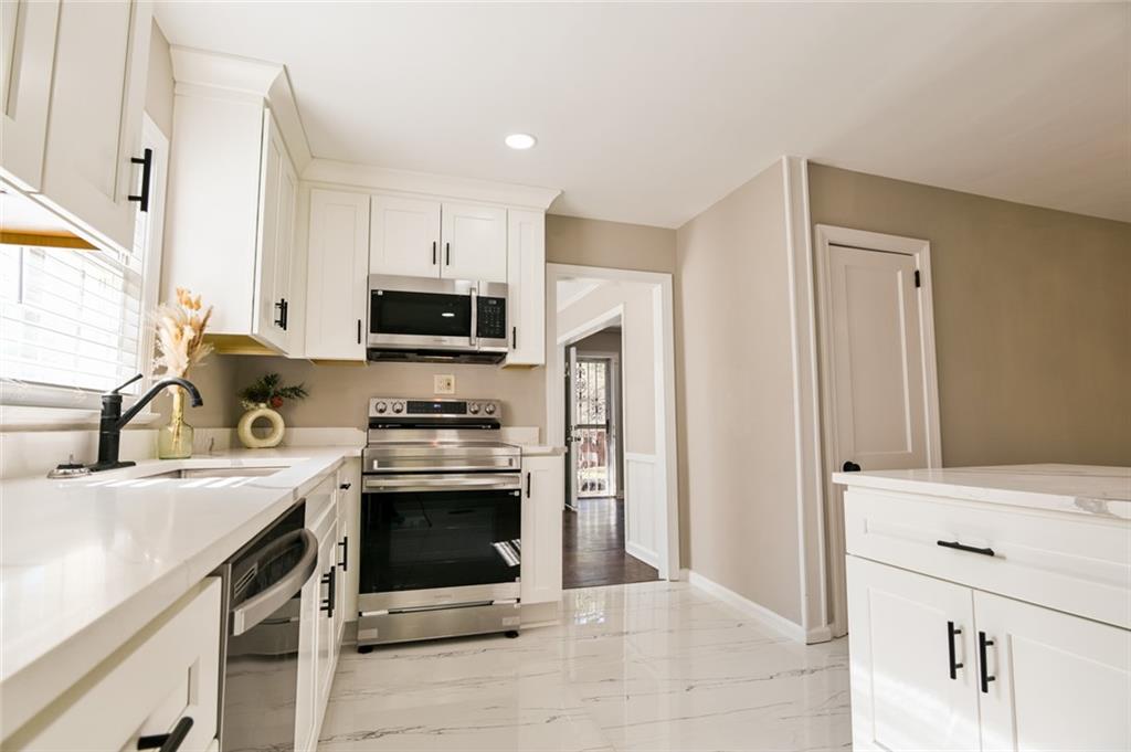 1704 Brewer Boulevard SW