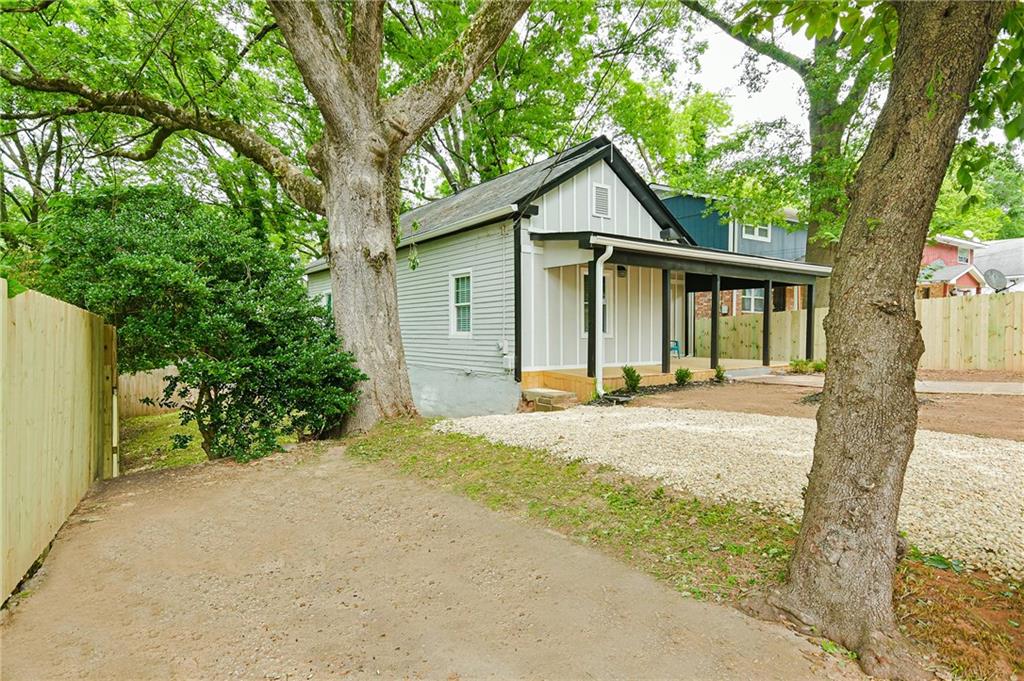 Photo 4 of 41 of 1863 Williams Avenue house