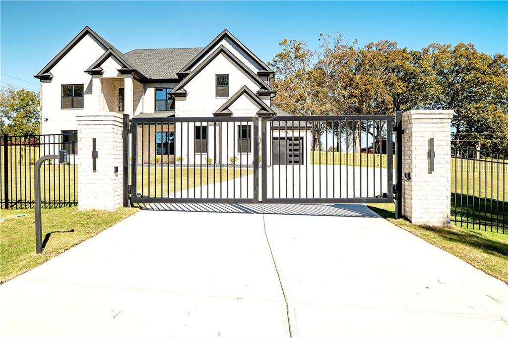 2210 Ridgedale Drive