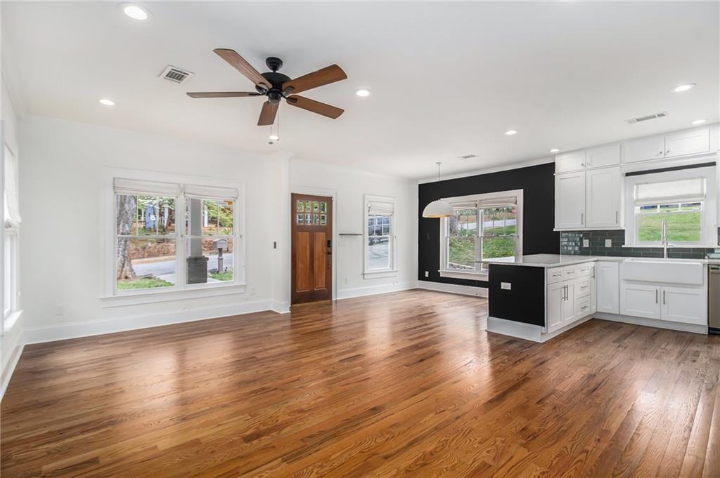 559 Robinson Avenue, Atlanta, Georgia image 6