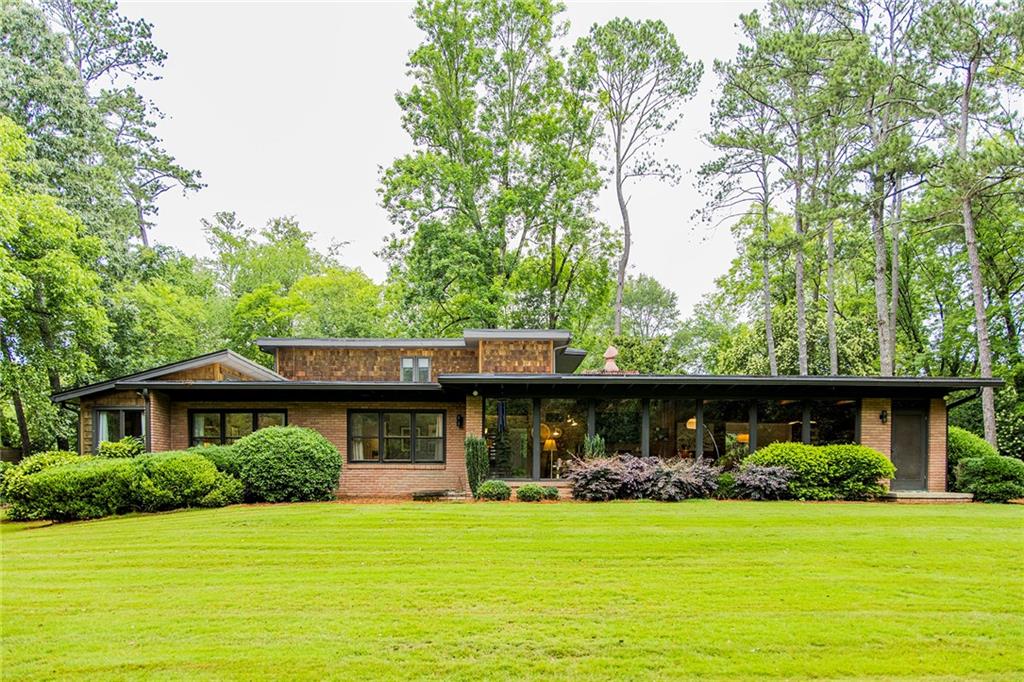 13 Ridgewood Road SW
