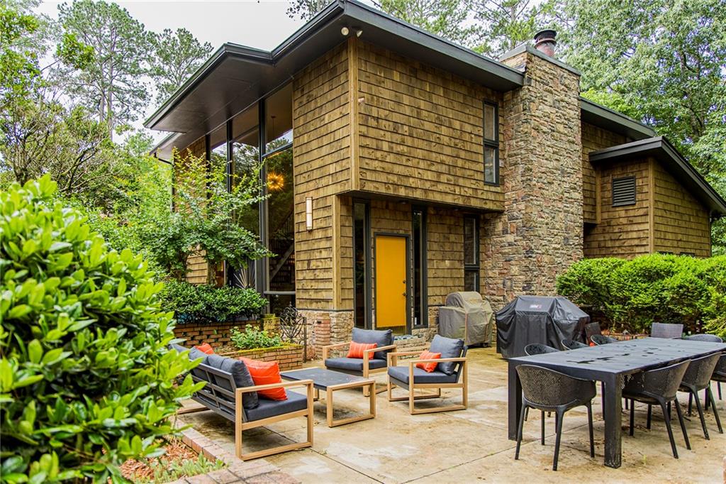 13 Ridgewood Road SW